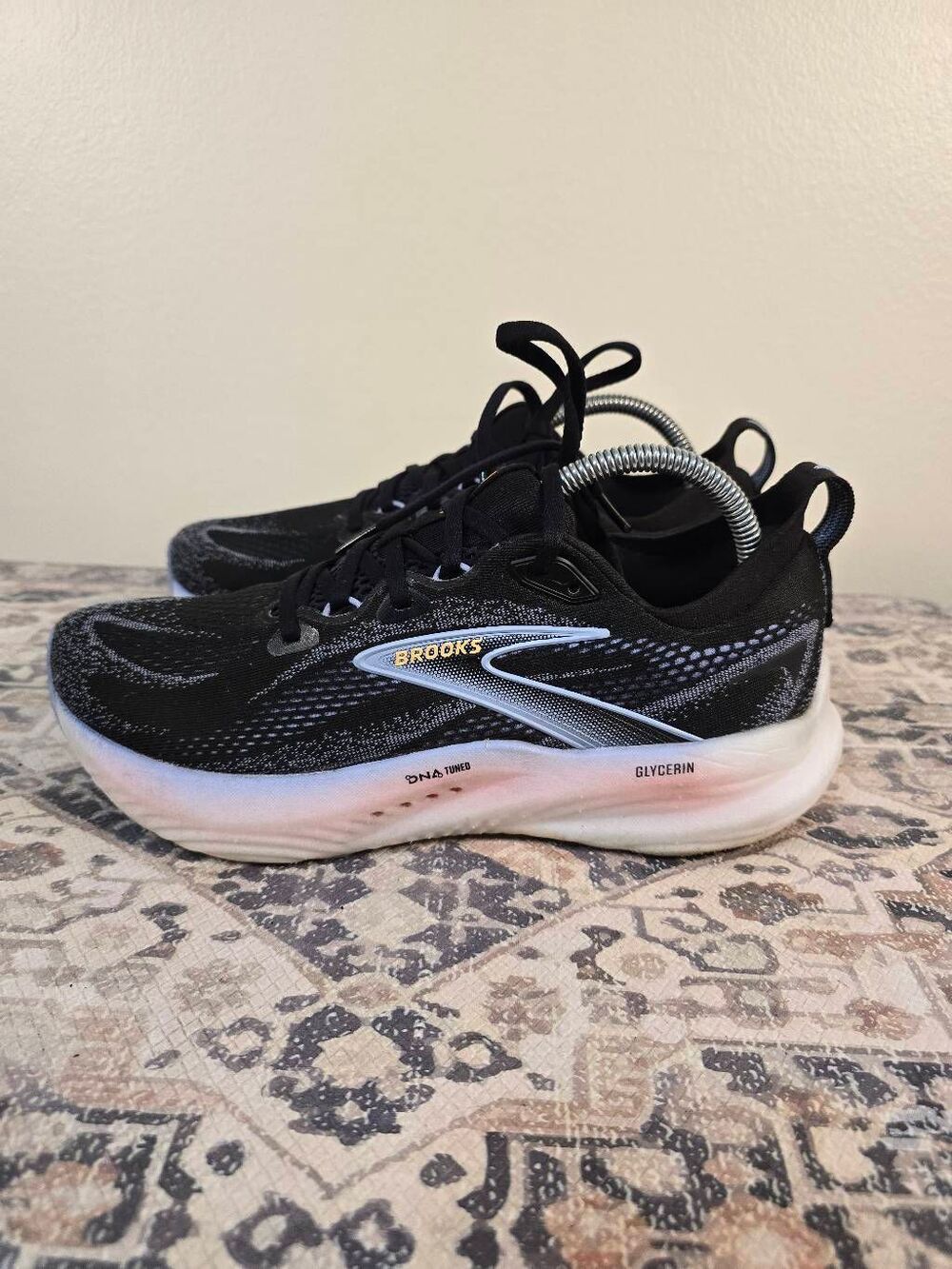 Brooks Glycerin 22 Cushioned Black Blue Road Running Shoes 9.5